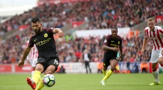 Liverpool nestačil na nováčika, Arsenal s Leicestrom bez gólov