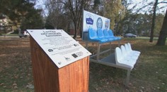 Nová atrakcia v Nitre: Nevšedné lavičky majú aj zábavnú funkciu