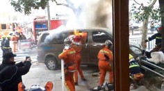 Auto vrazilo do chodcov v Šanghaji, hlásia 18 zranených