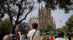 Baziliku Sagrada Família pre pandémiu nedokončia v roku 2026