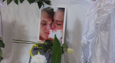 Rozlúčka s ďalšími obeťami tragickej nehody: Zaľúbencov Broňu a Mareka pochovali v tej istej hodine