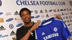 Chelsea kúpila náhradu za Fernanda Torresa