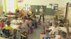 Mnohí učitelia sa stále nemajú kde prihlásiť na očkovanie. Viacerí prídu na rad možno až o tri týždne