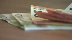 O protiinflačnú pomoc vo výške 100 eur požiadal len zlomok z očakávaného množstva Slovákov