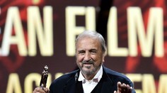 Zomrel francúzsky scenárista Jean-Claude Carriere (†89), spoluautor diela Neznesiteľná ľahkosť bytia