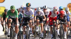 Víťazom 10. etapy Tour sa stal Bennett, Sagan finišoval na 3. mieste a prišiel o zelený dres