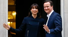 Voľby v Británii: Cameron má parlamentnú väčšinu, Farage a Clegg odstúpili