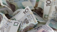 U našich susedov „pršali peniaze“. Polícia vyzýva nálezcov bankoviek, aby ich vrátili späť