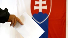 Zo zahraničia doposiaľ neodvolili takmer dve tretiny zaregistrovaných voličov. Čas sa im kráti