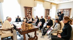 Pápež František sa stretol s príbuznými rukojemníkov zadržiavaných Hamasom