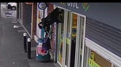 Stačilo jedno video a pozná ju celá krajina. „Lietajúca dôchodkyňa“ je hitom na sociálnych sieťach