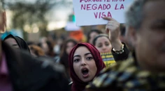 Tisíce ľudí protestovali v Barcelone proti bezcitnému prístupu k migrantom