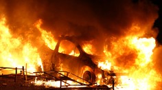 VIDEO: Paríž v plameňoch. Policajt zastrelil 17-ročného mladíka, v uliciach to vyvolalo nepokoje