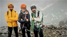 Martina prekonala viacero nádorov, turistiky sa však nechce vzdať. S Jánom Tribulom sa vybrala na Lomnický štít