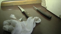 Lupiči surovo dobili invalida u neho doma. Peniaze si však neodniesli