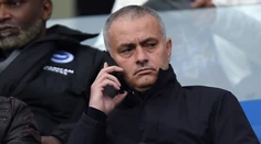 Mourinho súhlasil s podmienkami ManUtd, o Van Gaalovi rozhodnú majitelia