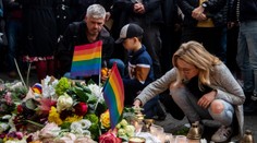 Prvé výročie tragédie v Teplárni: Nič, čo politici LGBTI+ komunite sľúbili, sa nenaplnilo