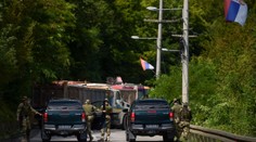 Napätie medzi Kosovom a Srbskom stúpa: Zrejme budeme musieť denacifikovať Balkán, znie z Belehradu