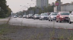 Jeden pruh plný, druhý prázdny. Striedavé radenie Martinčanom robí problémy