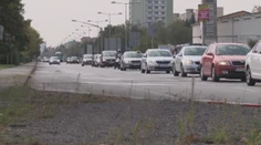 Jeden pruh plný, druhý prázdny. Striedavé radenie Martinčanom robí problémy