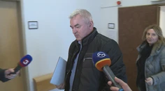 Nositeľovi Nobelovej ceny zo Slovenska hrozí 15 rokov za mrežami