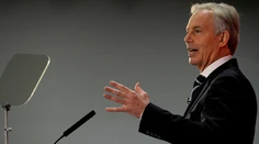 Tony Blair chce presvedčiť Britov, aby zmenili názor na brexit
