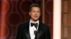 Rozvádzajúci sa Brad Pitt na glóbusoch. Takto dali kolegovia najavo, na koho sú strane