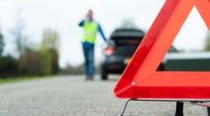 Pri Žiline sa zrazili dve autá. Päť ľudí sa zranilo