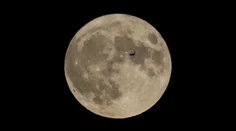 Na Mesiaci objavili jaskyňu. Môže slúžiť ako útočisko pre astronautov