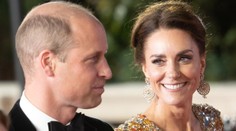 Najkrajší outfit Kate, aký sme videli! Williamova reakcia na manželku stojí za to