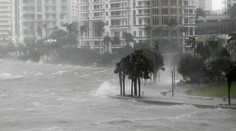Mohutný hurikán Irma sužuje Floridu. Hlásia prvé obete