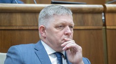 Očakáva sa, že Robert Fico sa pred eurovoľbami prihovorí voličom. Zisťovali sme jeho zdravotný stav