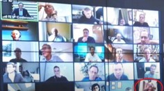 Do videokonferencie s brazílskym prezidentom sa omylom pripojil aj nahý podnikateľ