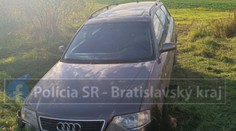 Polícia pátra po svedkoch nočnej nehody. Z miesta mohli ujsť zlodeji bankomatu z Ivanky pri Dunaji