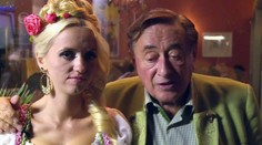 Pozrite si, ako si nažíva playmate s o 58 rokov starším milionárom