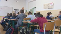 Učitelia budú dostávať nový prípatok. Za ďalšie vzdelávanie už kredity onedlho nebudú