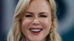 Kidman sa len pár dní po Oscaroch na seba vôbec nepodobá. Plastiku nepoprie