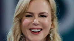 Kidman sa len pár dní po Oscaroch na seba vôbec nepodobá. Plastiku nepoprie