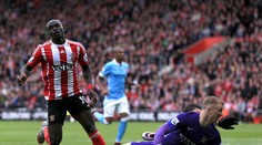 Southampton vyhral nad Manchestrom City, Mane s hetrikom