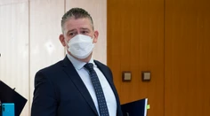 Mikulec bude čeliť odvolávaniu v utorok, v stredu sa začne riadna schôdza parlamentu
