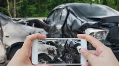 Za videá či fotky z dopravných nehôd hrozia Nemcom pokuty aj väzenie