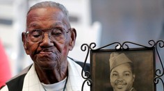 Zomrel najstarší americký veterán II. svetovej vojny Lawrence N. Brooks (†112)