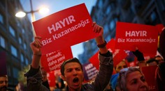 Turecká volebná komisia hlasovala proti zrušeniu výsledkov referenda