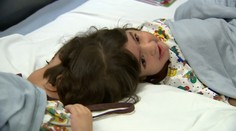 Zázrak v londýnskej nemocnici: Stovka lekárov oddelila hlavou zrastené dievčatá