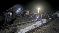 Desivá bilancia zrážky vlakov v Indii. Našli už najmenej 288 mŕtvych