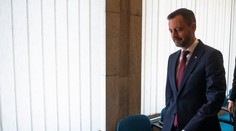 Heger oznámil, že končí. Prezidentka vymenuje úradnícku vládu