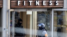 Brutálny útok vo fitnescentre v Nemecku. Viacero ľudí utrpelo vážne zranenia