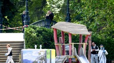 VIDEO: Sýrsky žiadateľ o azyl vo Francúzsku dobodal štyri deti. Zrejme nemal teroristický motív