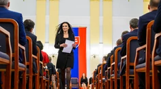 Poslanci Národnej rady SR si prevzali svoje osvedčenie. Do parlamentu zasadnú viacerí Kaliňákovci
