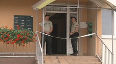 V byte v Humennom našli telo muža. V putách skončili jeho dvaja synovia